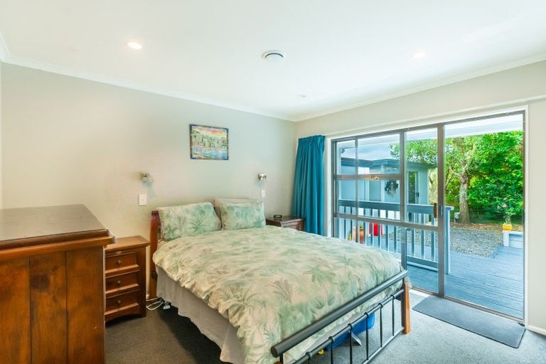 Photo of property in 17a Matenga Street, Waikanae, 5036