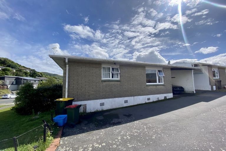 Photo of property in 1/276 Dowse Drive, Maungaraki, Lower Hutt, 5010