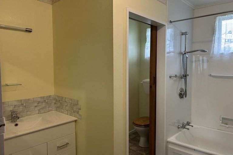 Photo of property in 17b Cambridge Street, Pahiatua, 4910