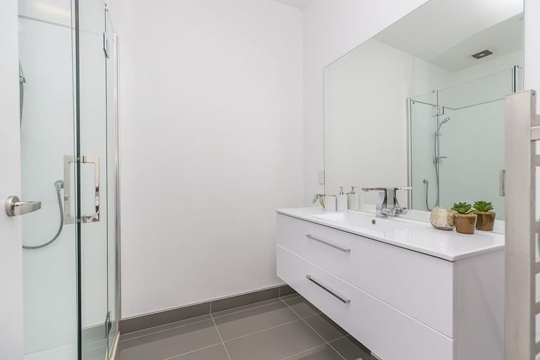 Photo of property in 4/24 Tamar Street, Island Bay, Wellington, 6023