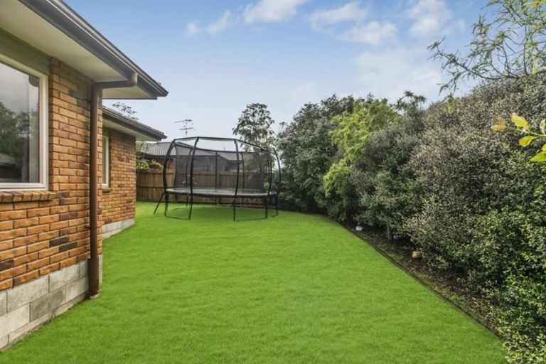 Photo of property in 52 Totara Views Drive, Red Beach, 0932