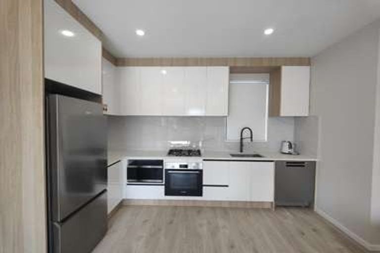 Photo of property in 56b Kurnell Drive, Botany Downs, Auckland, 2010