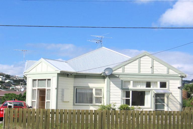Photo of property in 16 Stone Street, Miramar, Wellington, 6022