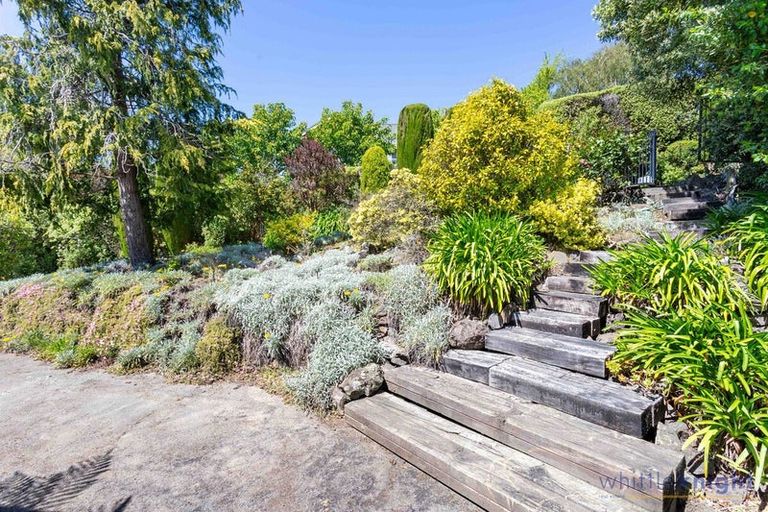 Photo of property in 185 Hackthorne Road, Cashmere, Christchurch, 8022
