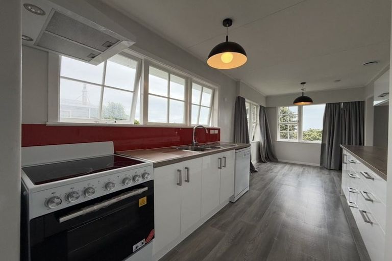 Photo of property in 117 Conclusion Street, Ascot Park, Porirua, 5024