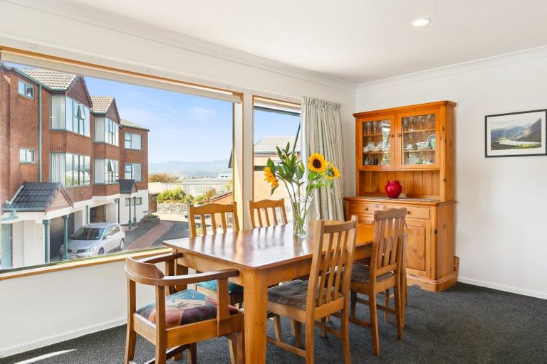 Photo of property in Mt Carmel Mews, 9u4 Arawa Road, Hataitai, Wellington, 6021