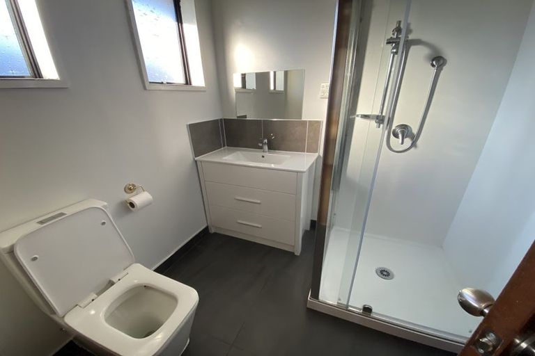 Photo of property in 9 Montclare Avenue, Ilam, Christchurch, 8041