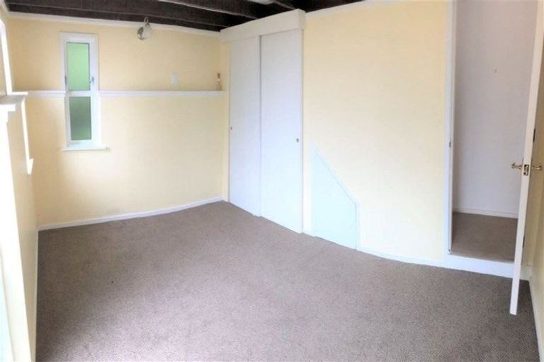 Photo of property in 9 Chisbury Street, Churton Park, Wellington, 6037