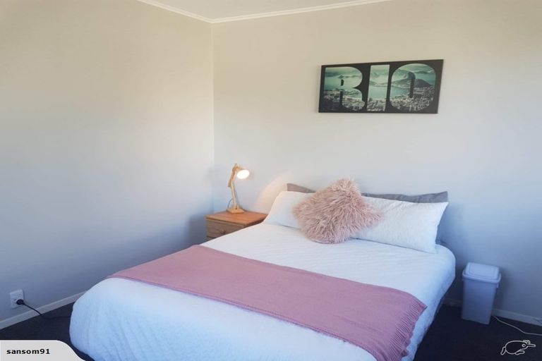 Photo of property in 18 Owhiti Street, Titahi Bay, Porirua, 5022