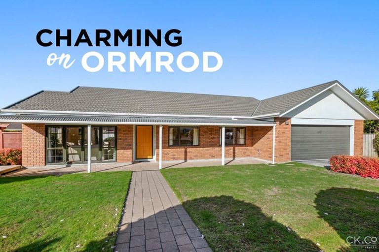 Photo of property in 11 Ormrod Grove, Riverstone Terraces, Upper Hutt, 5018