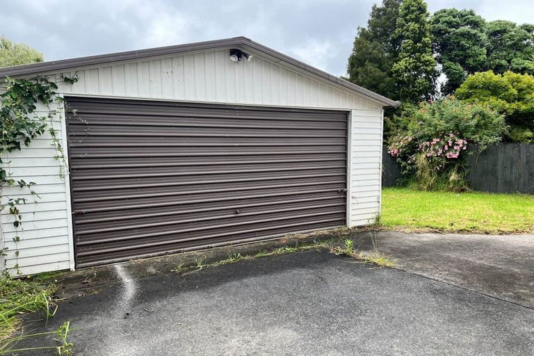 Photo of property in 57 Nikau Street, New Lynn, Auckland, 0600