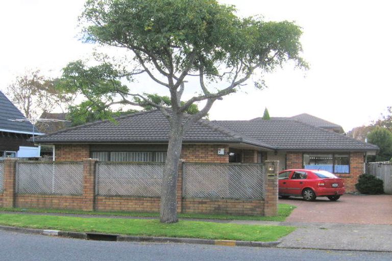 Photo of property in 1/21 Eastern Beach Road, Eastern Beach, Auckland, 2012