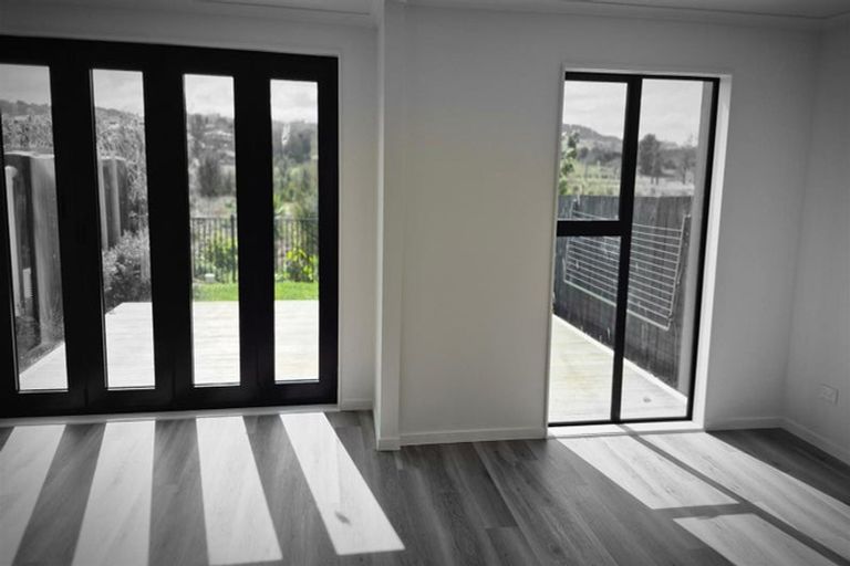 Photo of property in 21 Waikaha Street, Pokeno, 2472