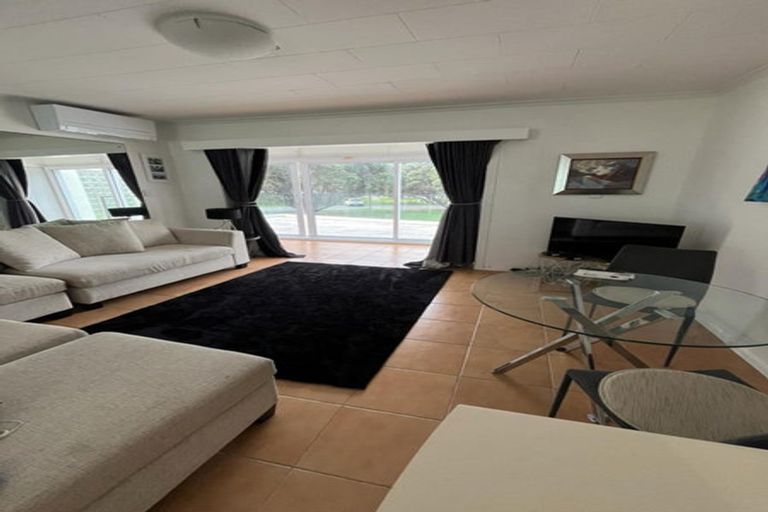 Photo of property in 1/465 Hibiscus Coast Highway, Orewa, 0931