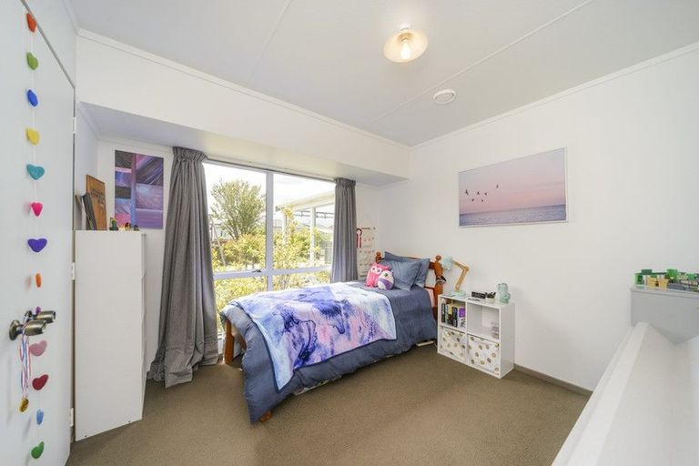 Photo of property in 97 Hillcrest Drive, Kelvin Grove, Palmerston North, 4414