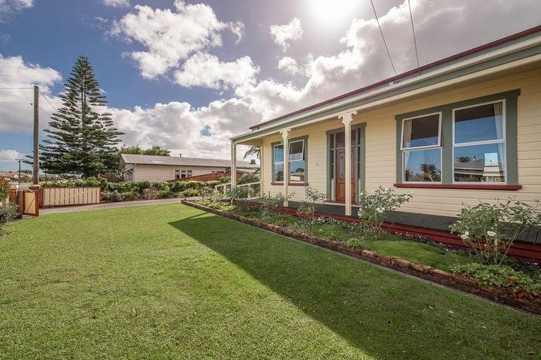 Photo of property in 169 Romilly Street, Westport, 7825