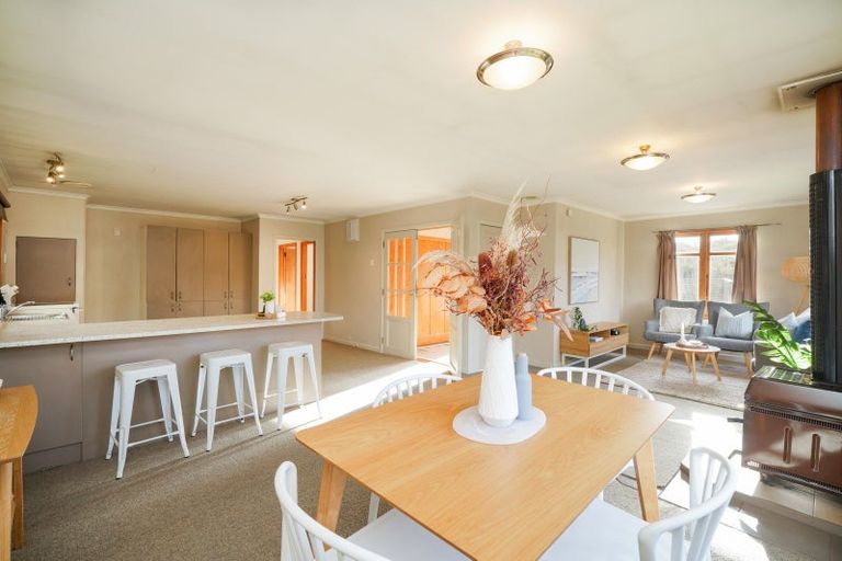 Photo of property in 8 Mahuri Road, Otatara, Invercargill, 9879