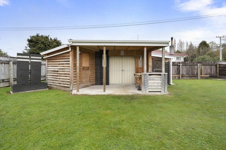 Photo of property in 30 Ongo Road, Hunterville, 4730