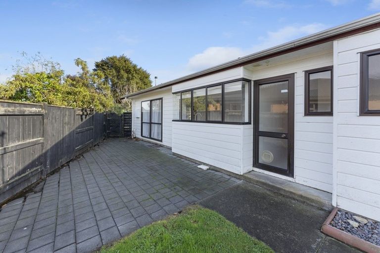 Photo of property in 47 Peppertree Glade, Kelvin Grove, Palmerston North, 4414