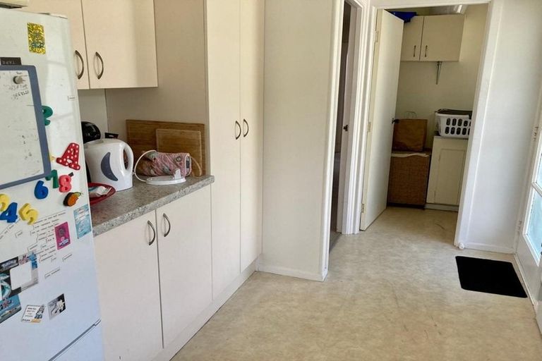 Photo of property in 93 Roberts Road, Te Atatu South, Auckland, 0610