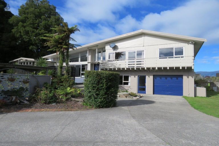 Photo of property in 35 Domett Street, Westport, 7825