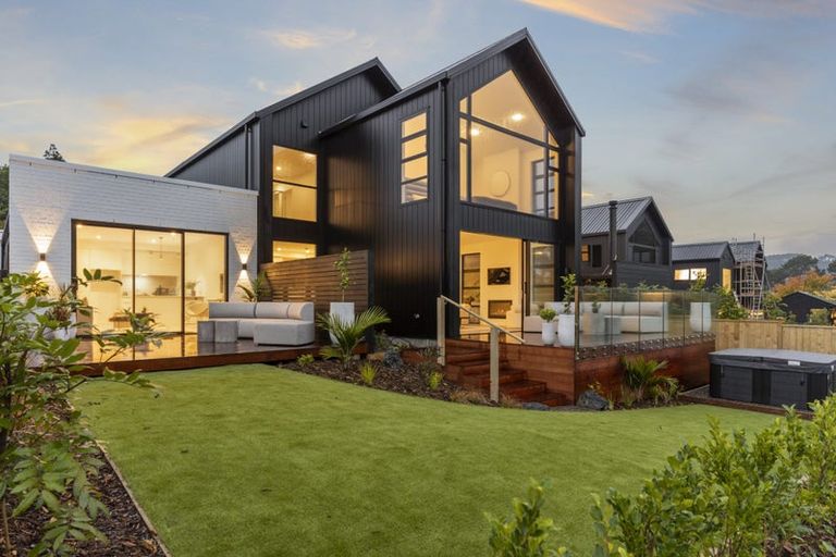 Photo of property in 39 Elliot Street, Riverhead, 0820