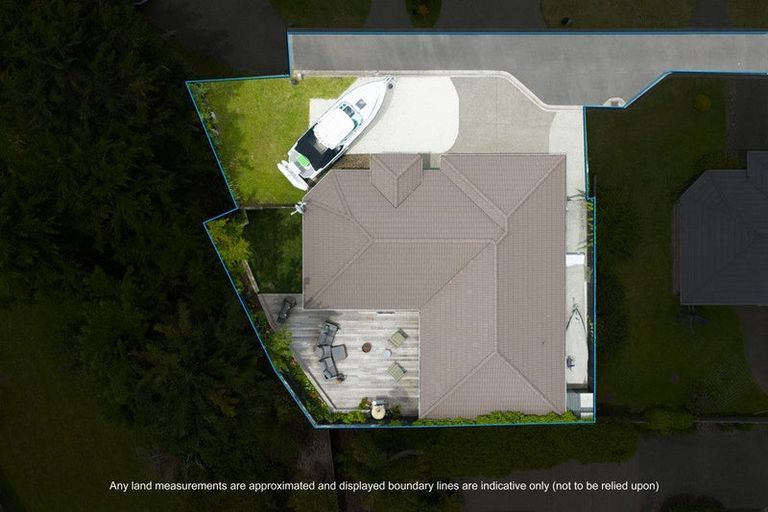 Photo of property in 6d Clearwater Cove, West Harbour, Auckland, 0618