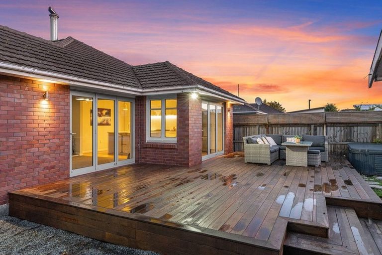 Photo of property in 77 Highsted Road, Bishopdale, Christchurch, 8053