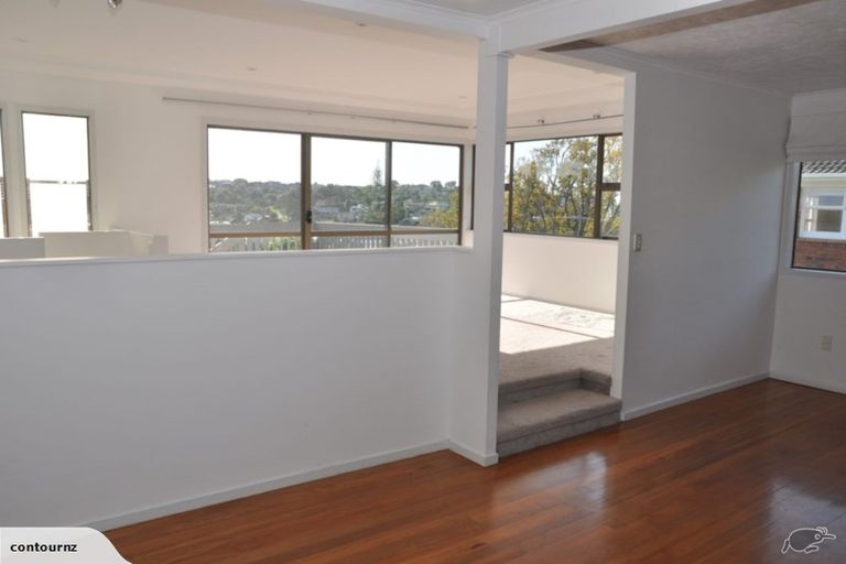 Photo of property in 1/9 Newhaven Terrace, Mairangi Bay, Auckland, 0630