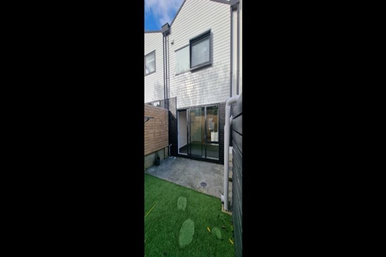 Photo of property in 5 Panoni Lane, Howick, Auckland, 2014