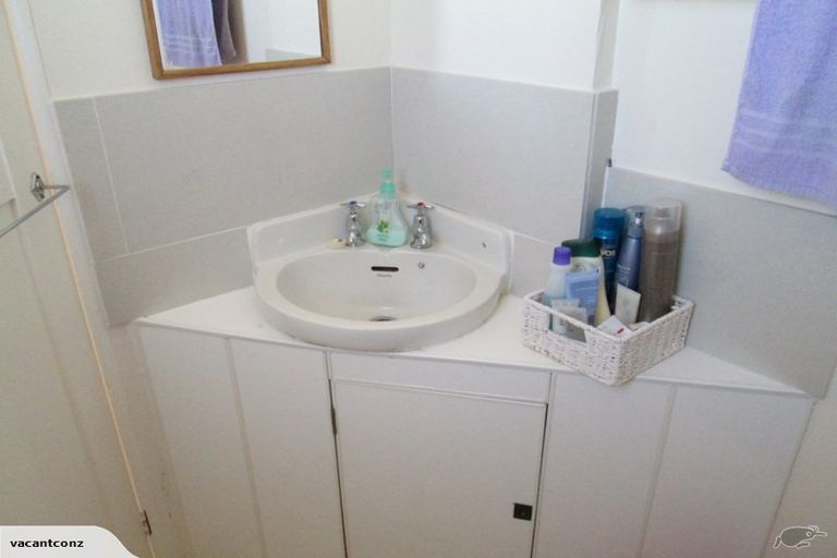 Photo of property in 55 Endeavour Street, Lyall Bay, Wellington, 6022