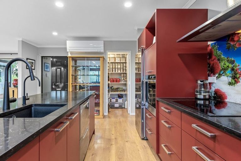 Photo of property in 42 Hungry Creek Road, Puhoi, Warkworth, 0983