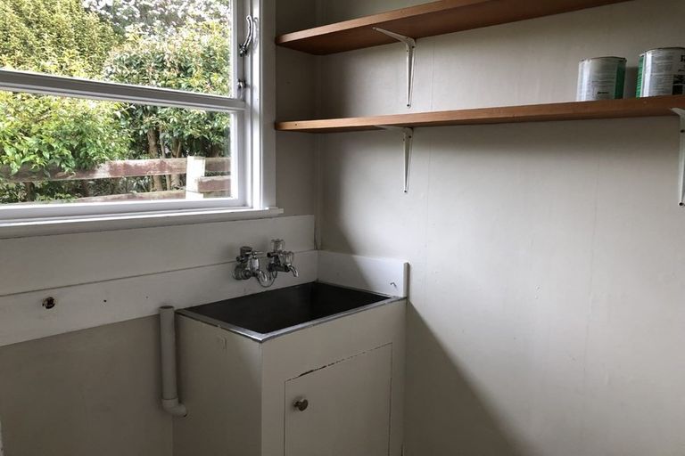 Photo of property in 79 Mark Avenue, Paparangi, Wellington, 6037