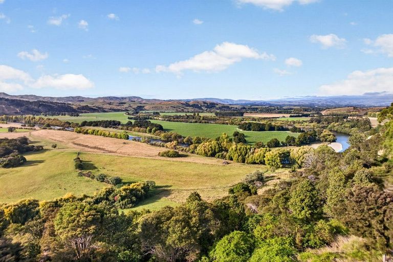 Photo of property in 216 Glenmorven Road, Morison Bush, Greytown, 5794