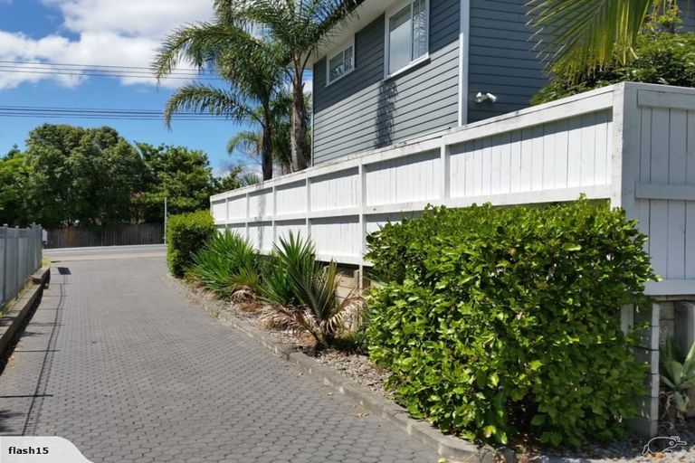 Photo of property in 17c Forest Hill Road, Henderson, Auckland, 0612