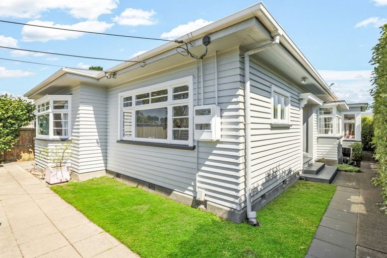Photo of property in 27 Hillier Place, Spreydon, Christchurch, 8024