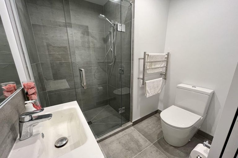 Photo of property in 10 Memorial Park Lane, Hobsonville, Auckland, 0618