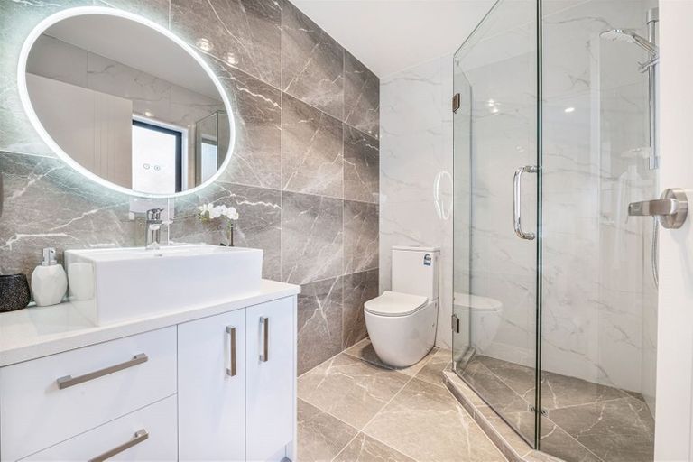 Photo of property in 26 Matahae Drive, Flat Bush, Auckland, 2019