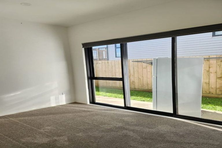 Photo of property in 36a Poruru Close, Papakura, 2110