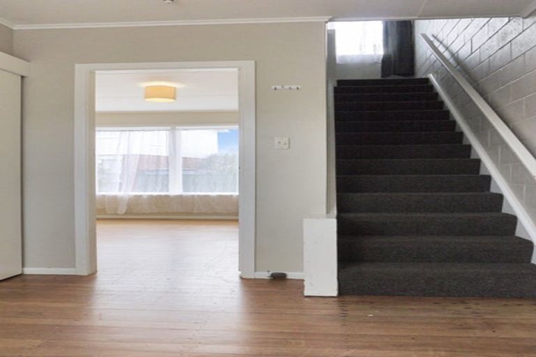 Photo of property in Oberon Flats, 48a Merton Street, Trentham, Upper Hutt, 5018