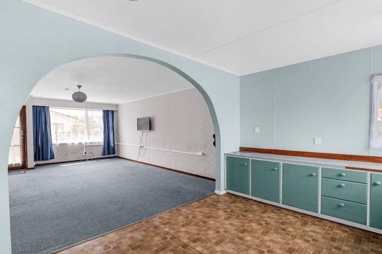 Photo of property in 2/104 Alma Road, Gonville, Whanganui, 4501