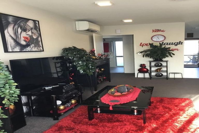 Photo of property in 2/172 Geraldine Street, Edgeware, Christchurch, 8013