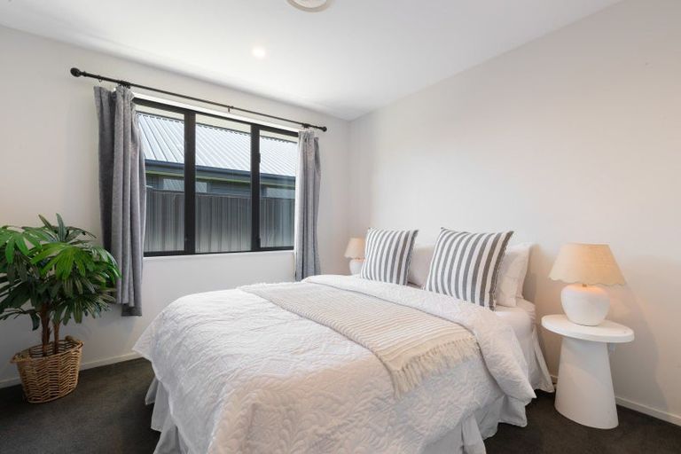 Photo of property in 33 Peterley Road, Lower Shotover, Queenstown, 9304