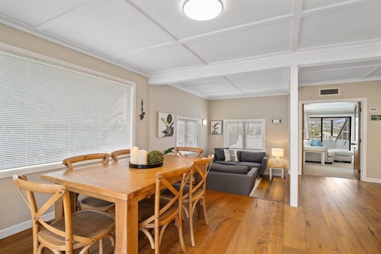 Photo of property in 2/531 Beach Road, Murrays Bay, Auckland, 0630