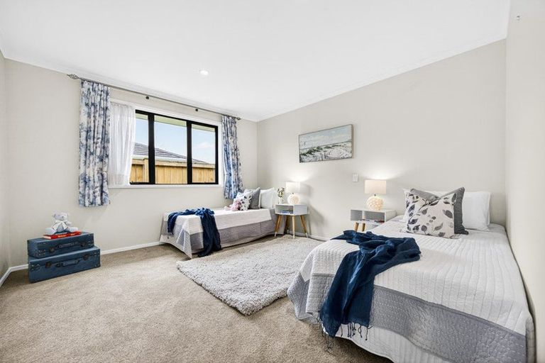 Photo of property in 27 Parlane Drive, Huapai, Kumeu, 0810