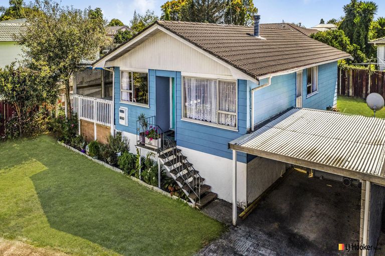 Photo of property in 1/17 Carter Place, Manurewa, Auckland, 2102