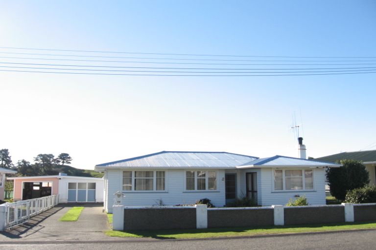 Photo of property in 48 Lupin Road, Otaki, 5512