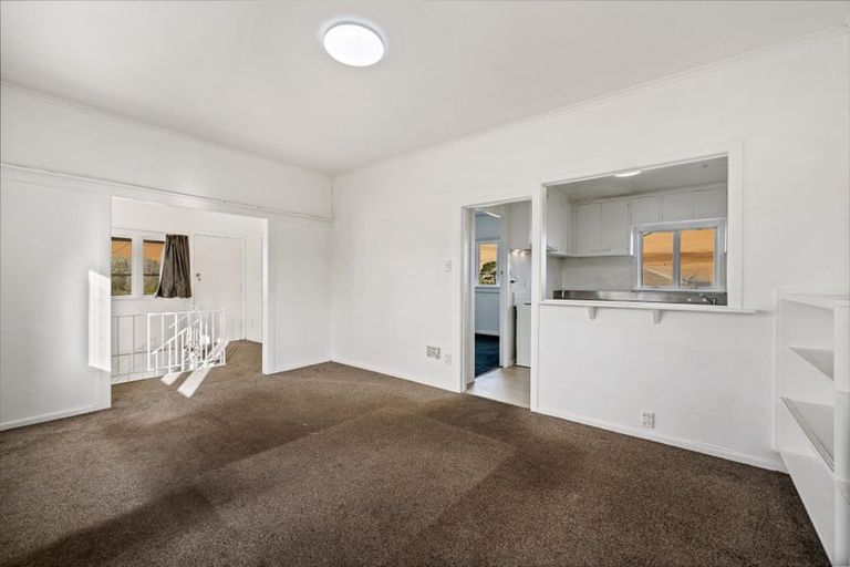 Photo of property in 72 Don Buck Road, Massey, Auckland, 0614