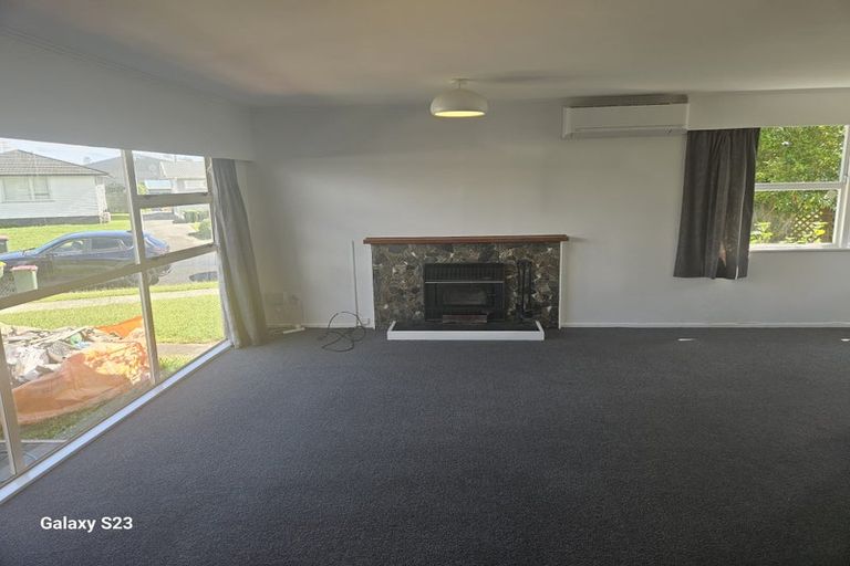 Photo of property in 119 Edgewater Drive, Pakuranga, Auckland, 2010