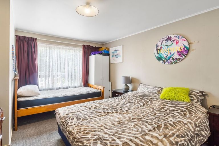 Photo of property in 2/33 Somerset Crescent, Spreydon, Christchurch, 8024